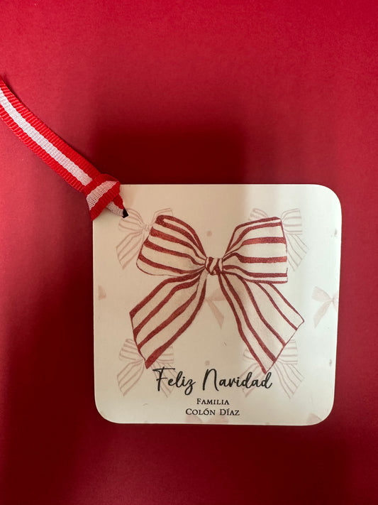 Red and White Bow Gift Tag