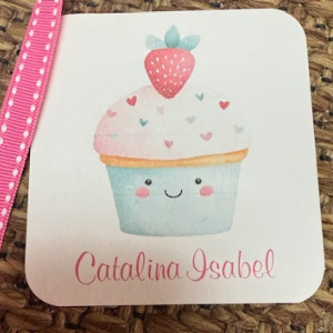 Gift Tag Cupcake